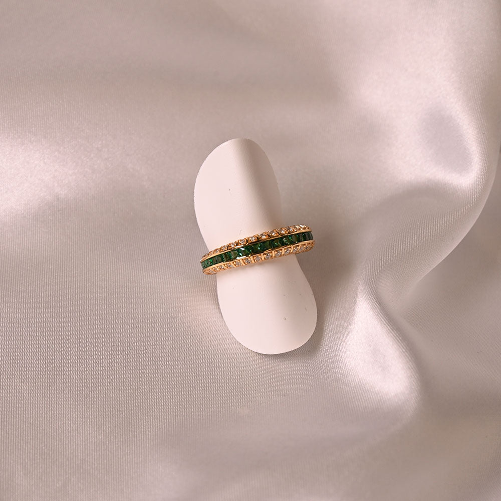 Anello in Argento dorato con zirconi bianchi e verdi