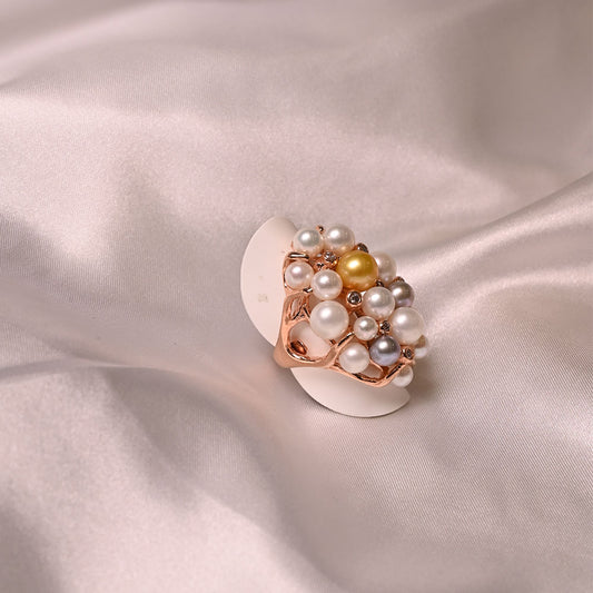 Anello in argento ramato e perle dei mari del sud e zirconi