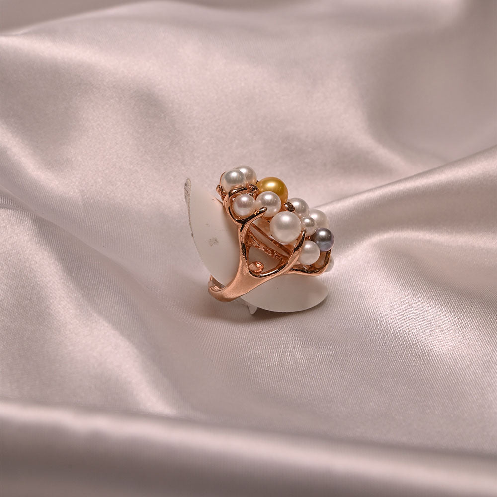 Anello in argento ramato e perle dei mari del sud e zirconi